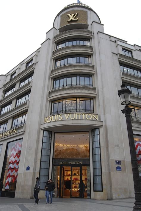 louis vuitton champs elysees opening hours|louis vuitton champs elysees appointment.